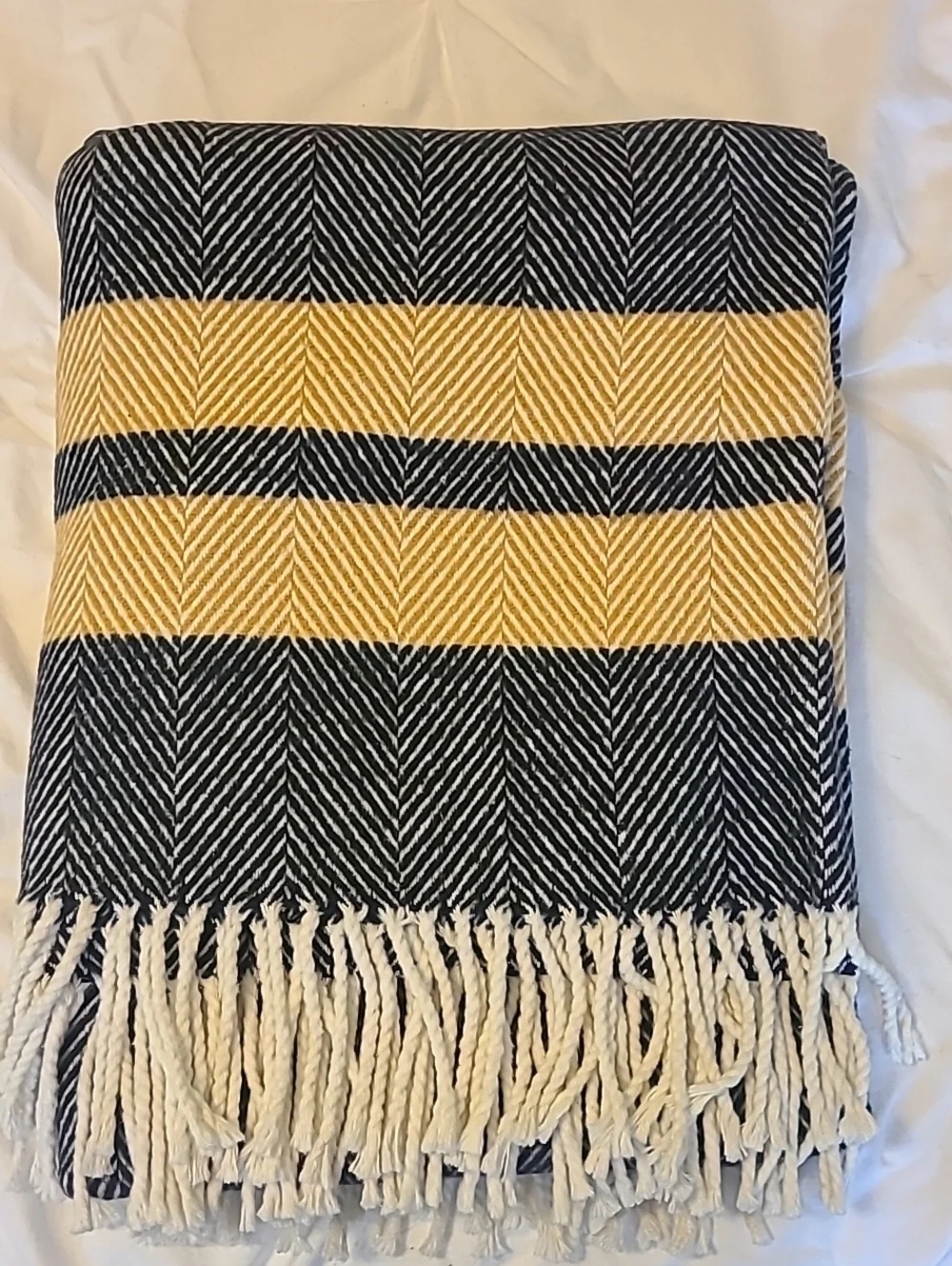 Roca Home Woven Cotton Blend Blanket Made In Portugal Stripe Fringed Over Sized